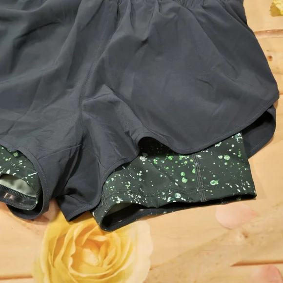 Athleta teal HIIT 2-in-1 short - Picture 4 of 8